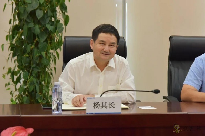 探索智慧植物工廠新模式——新松公司與中國農(nóng)業(yè)科學(xué)院都市農(nóng)業(yè)研究所簽署戰(zhàn)略合作協(xié)議